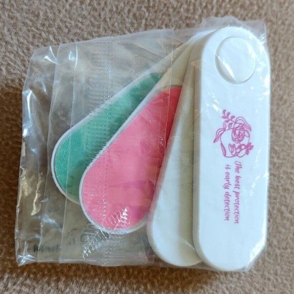 New Breast Cancer Awareness 4 Piece Gift Bag: Emery Board, Lotion, Gel Pack, Bag - Picture 4 of 11